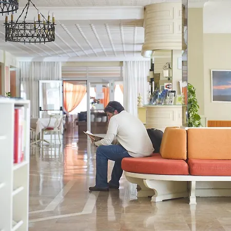 Trovador Hotel